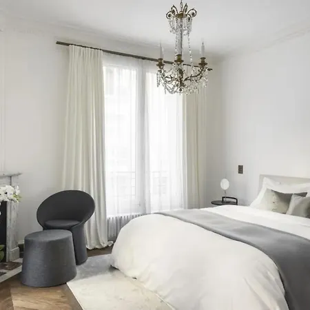 Peaceful Apartament With Large Appartement Beausoleil