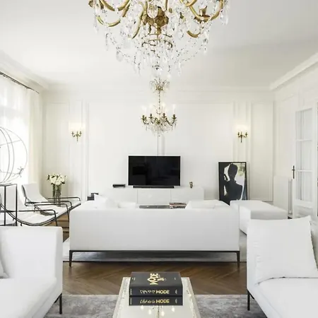 Peaceful Apartament With Large *