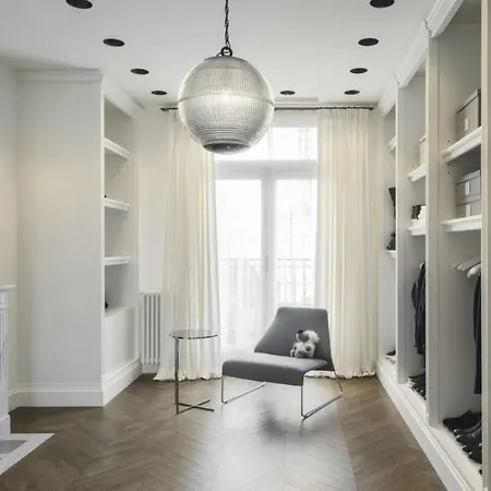 Peaceful Apartament With Large * Beausoleil